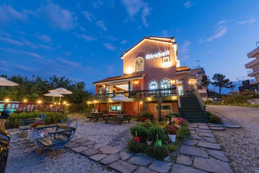 Gangneung Mirabell Spa Pension Zewnętrze zdjęcie